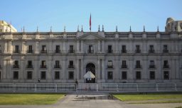 Familia de gásfiter fallecido en La Moneda acusa falta de respuestas de instituciones a más de un año de su muerte