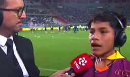 Joven peruano que relató desde un cerro cumple su sueño y narra su primer partido desde una cabina