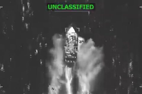 EE.UU. ataca nuevamente en el Pacífico: Bombardeó a lancha en pleno debate por la legalidad de las operaciones