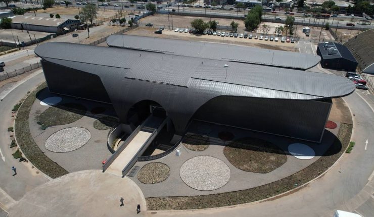 Inaugurado Centro Espacial Nacional para fabricar satélites chilenos