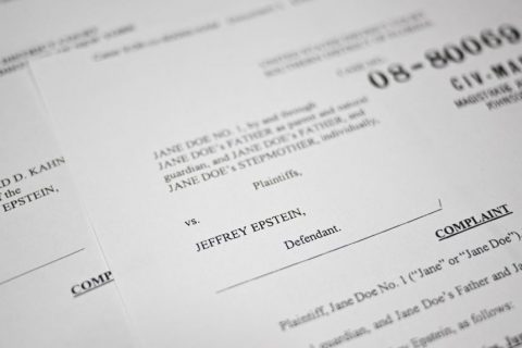 Más de un millón de documentos extra estarían relacionados con los archivos de Epstein, dice el Departamento de Justicia