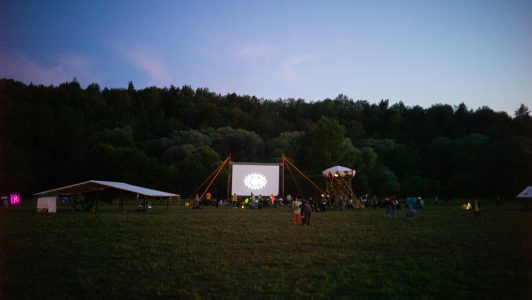 “Noches de cine” en Providencia: Panorama de verano 2026 en el Parque de las Esculturas