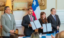 Chile y Ecuador sellan acuerdo para reducir controles aduaneros y agilizar exportaciones e importaciones