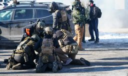 Profesora chilena radicada en Minnesota sobre tensión por redadas migratorias de Trump: “Estamos viviendo con mucho temor”