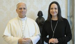 El papa León XIV recibió en el Vaticano a la líder opositora venezolana María Corina Machado