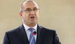 Presidente de Bulgaria renuncia tras nueve años en el cargo