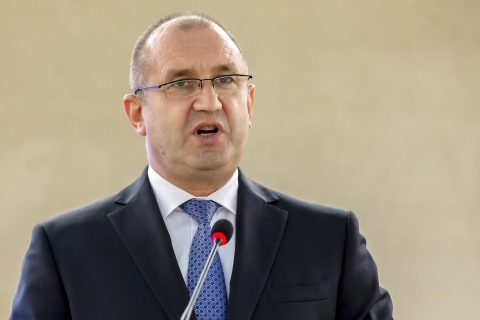 Presidente de Bulgaria renuncia tras nueve años en el cargo