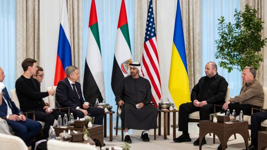 Ucrania, Rusia y Estados Unidos logran avances en su primera reunión trilateral