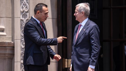 Presidente de Perú afirma que propuesta de corredor humanitario de Kast "está descartada"