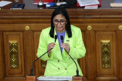 "Delcy Rodríguez es parte del régimen", asegura Machado tras su reunión con Trump