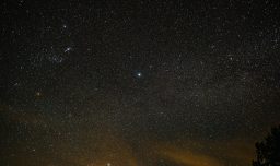 Cámara Baja discutirá proyecto que busca proteger cielos con valor para la observación astronómica