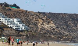 Maitencillo transformará su playa en un "recorrido mundial" con concurso de esculturas de arena