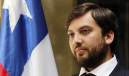 Soto tras negativa de Perú al corredor humanitario: “Podría significar un fracaso de un compromiso de la campaña de Kast”