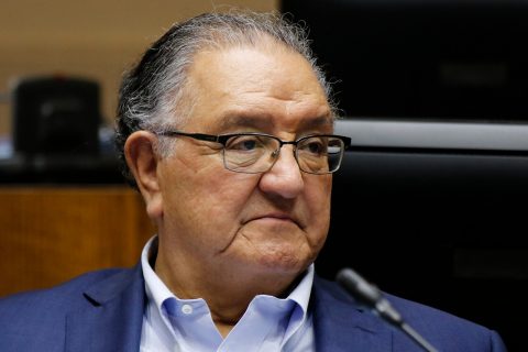 Francisco Huenchumilla renuncia a la presidencia de la DC: “Una nueva generación tiene que asumir”