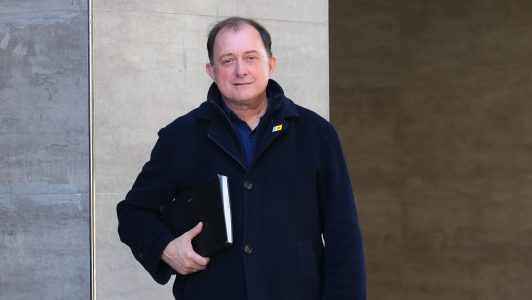 Poduje aclara cruce con asistente en seminario y afirma que ante una emergencia “salvar la vida de las personas es prioridad”