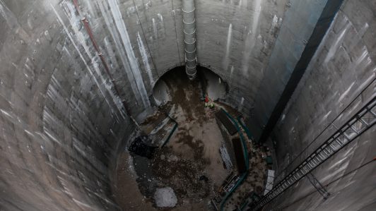 Por "incumplimientos graves": Metro informó término anticipado de contrato a empresa que opera tuneladora en obras de Línea 7