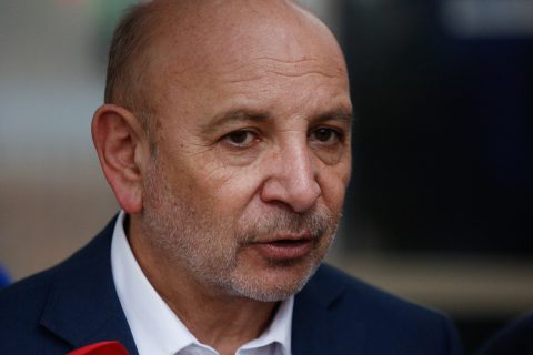 Juan Luis Castro por crisis oficialista: "No hubo lealtad del PC y el Frente Amplio" hacia el Partido Socialista y el gobierno