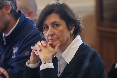 UDI amenaza con presentar una acusación constitucional en contra de la ministra de Salud si no renuncia "en las próximas horas"