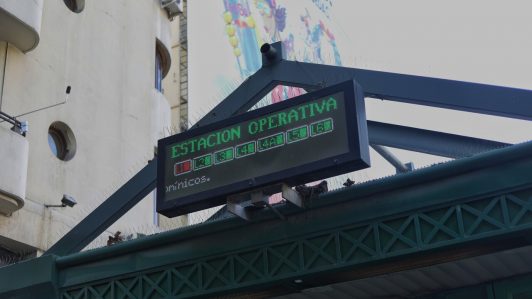 Metro de Santiago informe cierre de estaciones en Línea 1
