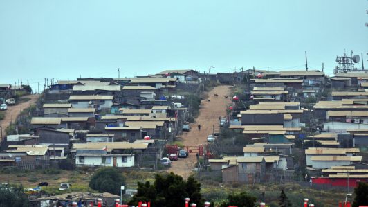 Comenzó desalojo de megatoma de San Antonio: Se reportaron incidentes durante el operativo