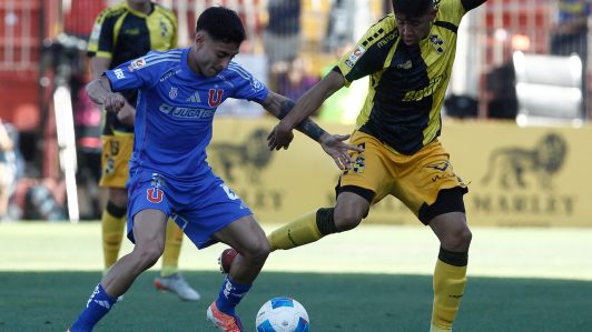 ANFP informa sanción a hinchas de la U por lienzos y uso de elementos pirotécnicos en partido contra Coquimbo