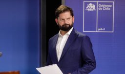 Presidente Boric dice que “los líderes que se muestran serviles a Trump solo se humillan”