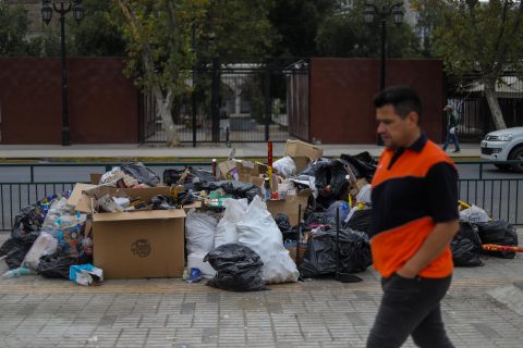 Basura y cientos de denuncias: Así amaneció el Parque Almagro tras celebraciones por la captura de Maduro