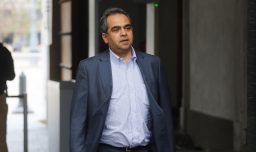 Reunión sin el PC-FA: Presidente del PPD descarta “exclusión” y dice que es un "error" que el Gobierno "tome palco en la crisis"