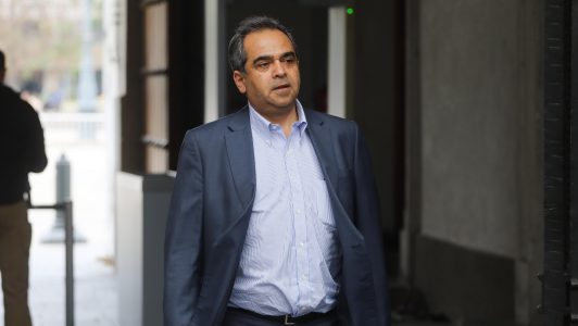 Reunión sin el PC-FA: Presidente del PPD descarta “exclusión” y dice que es un "error" que el Gobierno "tome palco en la crisis"