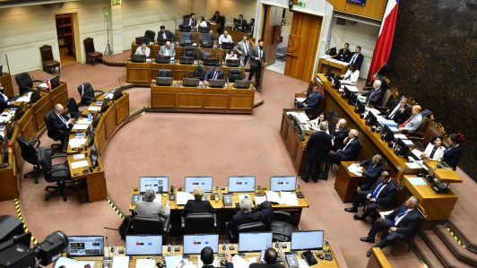 Senado votará esta tarde el reajuste al sector público