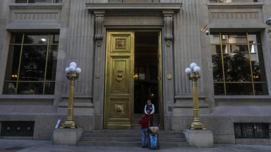 Banco Central mantiene la tasa de interés y refuerza señal de cautela en política monetaria