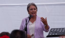 Jara reaparece en la Fiesta de los Abrazos: "Los proyectos se construyen y la derrota siempre es breve"