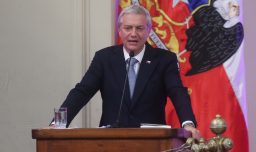 Tras críticas de partidos: José Antonio Kast sigue evaluando composición de su gabinete