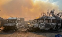 Alcalde de Penco dice ha tenido que evacuar "más del 90% de la comunidad" ante incendios forestales