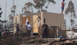 Incendios en Ñuble y Biobío: Gobierno informa que más de 2.600 hogares ya están registrados en FIBE