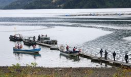 Confirman hallazgo de tercer cuerpo de tripulante desaparecido tras hundimiento de embarcación en Estuario de Reloncaví