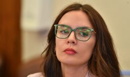 Tras dichos de “apitutamiento”: Vallejo afirma que "ningún cargo de confianza permanece en el Gobierno después del 11 de marzo"