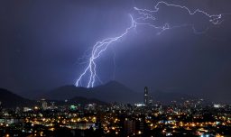 Tormenta eléctrica en Santiago: DMC emite alerta meteorológica para la RM, además de Valparaíso y O'Higgins
