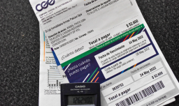 Ministerio de Energía oficializa ajuste que reduce cobros cuentas de luz en varias comunas: ¿Cuándo inicia la disminución?