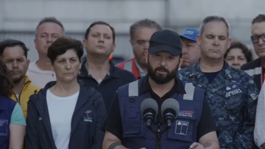 Presidente Boric confirma que hay al menos 18 fallecidos por incendios forestales