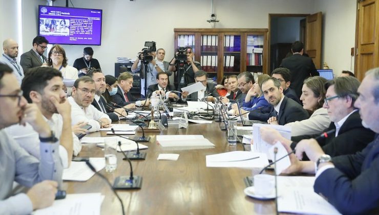Comisión de Hacienda inicia tramitación del reajuste al sector público Comisión de Hacienda inicia tramitación del reajuste al sector público