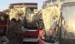 Al menos 11 pasajeros lesionados tras choque entre micro y bus interurbano en Maipú