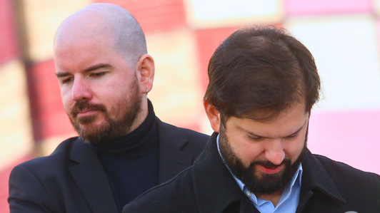 "Hoy no habría puesto a Giorgio Jackson en la Segpres": Gabriel Boric reconoce error estratégico en diseño de su primer gabinete