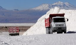 La India prevé cerrar "pronto" Tratado de Libre Comercio con Chile para acceder a suministros de minerales críticos