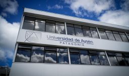Termina administración provisional en la U de Aysén: Deudas saldadas, alza en matrícula y lo que sigue para los estudiantes