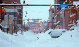 Trump asegura que equipos de emergencia en EE.UU. están “totalmente preparados” ante tormenta invernal