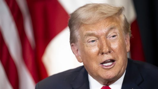 Trump anuncia reapertura del espacio aéreo comercial de Venezuela tras conversación con Delcy Rodríguez