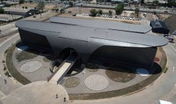 Fuerza Aérea busca trabajadores para el nuevo Centro Espacial Nacional: Algunos sueldos superan los $2 millones