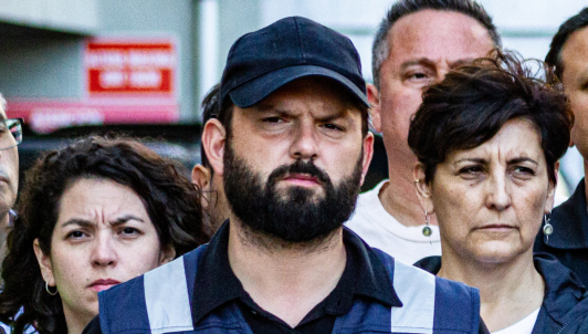 Presidente Boric confirma que viajará a Lirquén por incendios en la Región del Biobío y descarta reunión en terreno con Kast