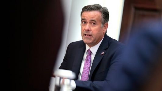 Tras captura de Nicolás Maduro, el director de la CIA se reúne con Delcy Rodríguez en Caracas